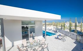 Polymnia Luxury Villas